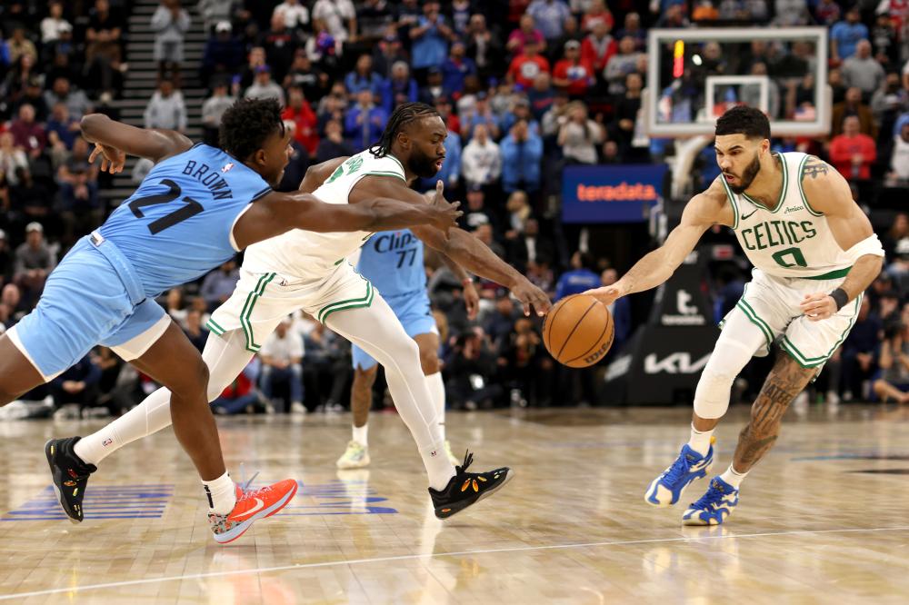 锋显得略显 锋显得略显