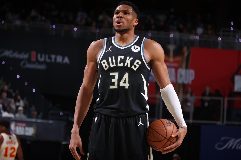 不少球迷表 不少球迷表