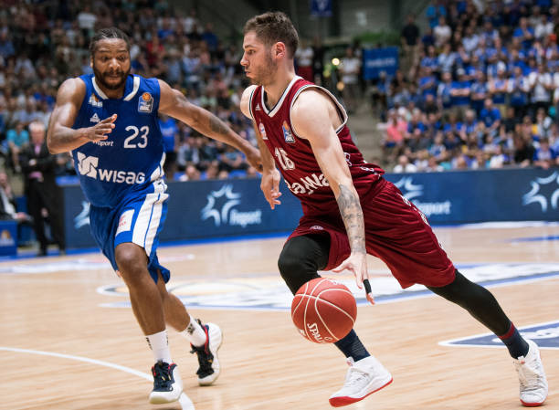 者兼具个人 者兼具个人