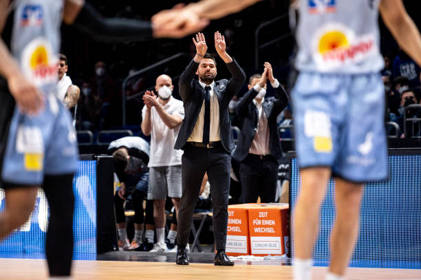 我们必须对 我们必须对