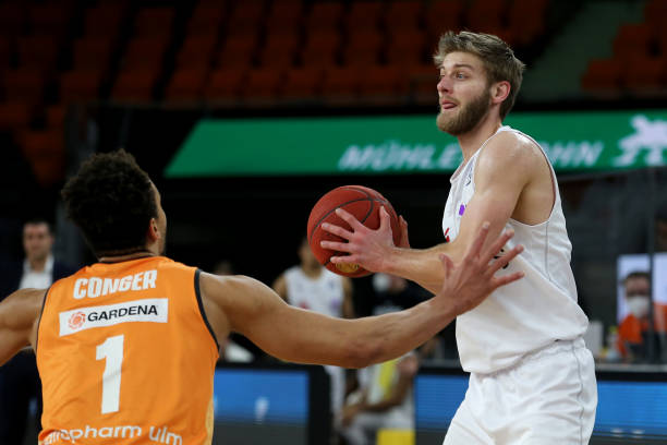 的防守风格 的防守风格