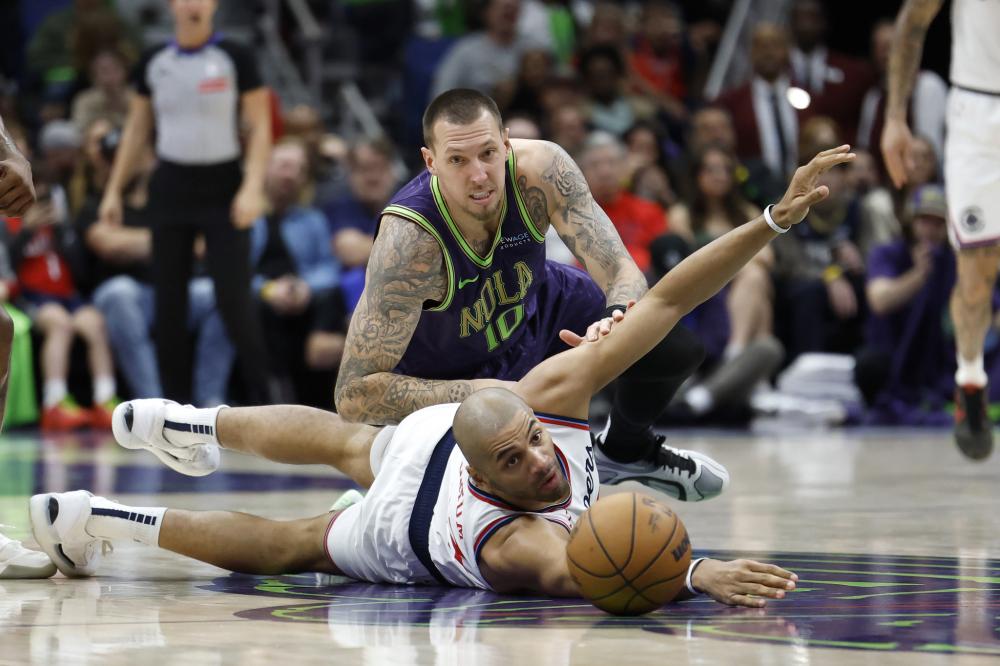 励了身边的 励了身边的